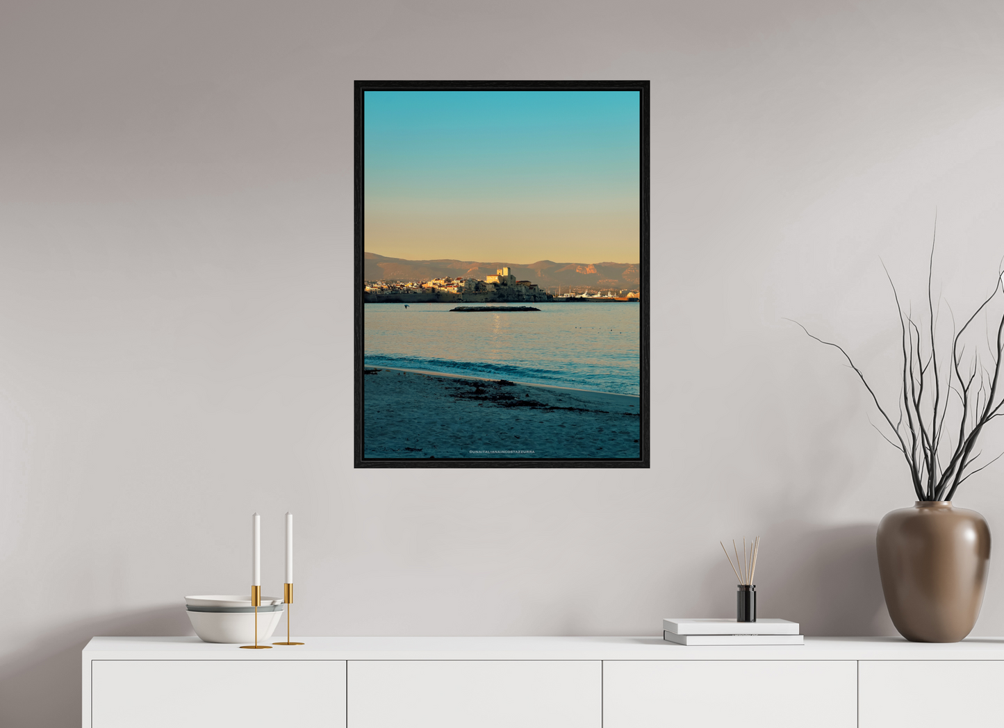 60 x 80 cm, Floater Frame Antibes al tramonto